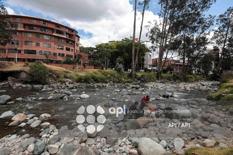 CUE-BAJO CAUDAL RIO CUENCA