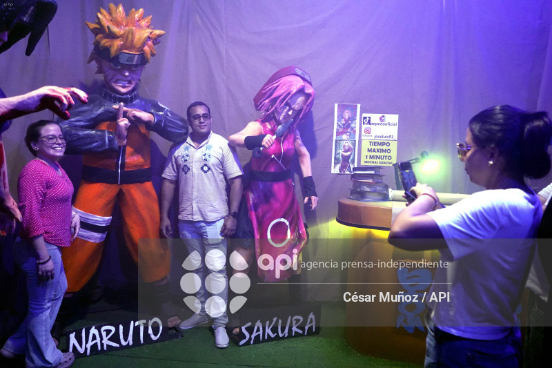 GYE-MONIGOTES GIGANTES