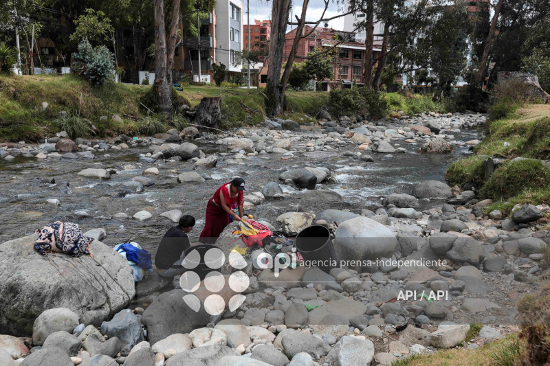 CUE-BAJO CAUDAL RIO TOMEBAMBA