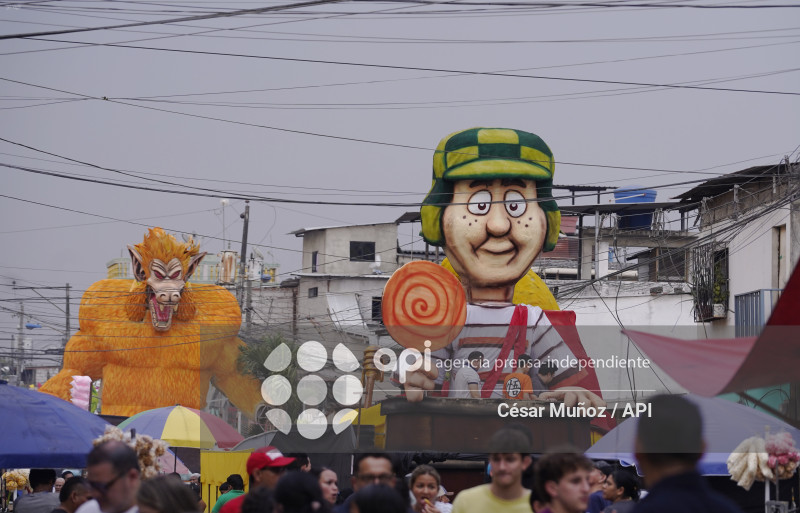 GYE-MONIGOTES GIGANTES