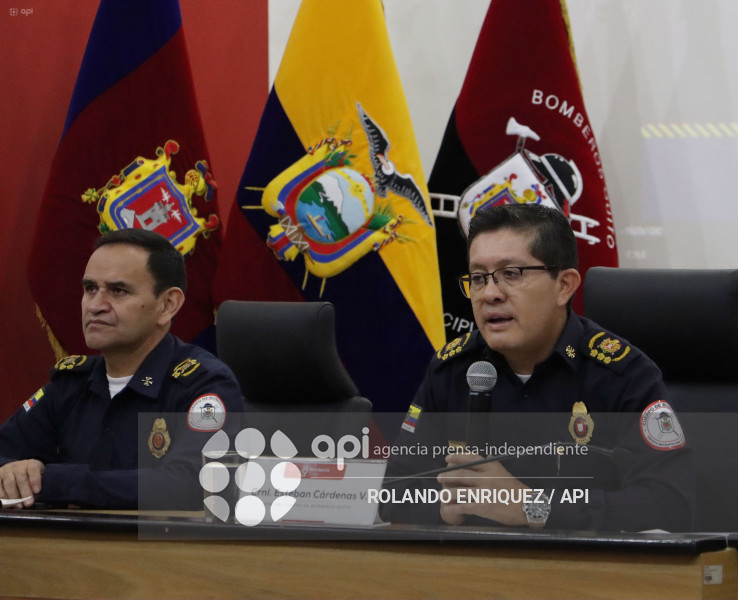 BOMBEROS PLAN DEJANOS PASAR