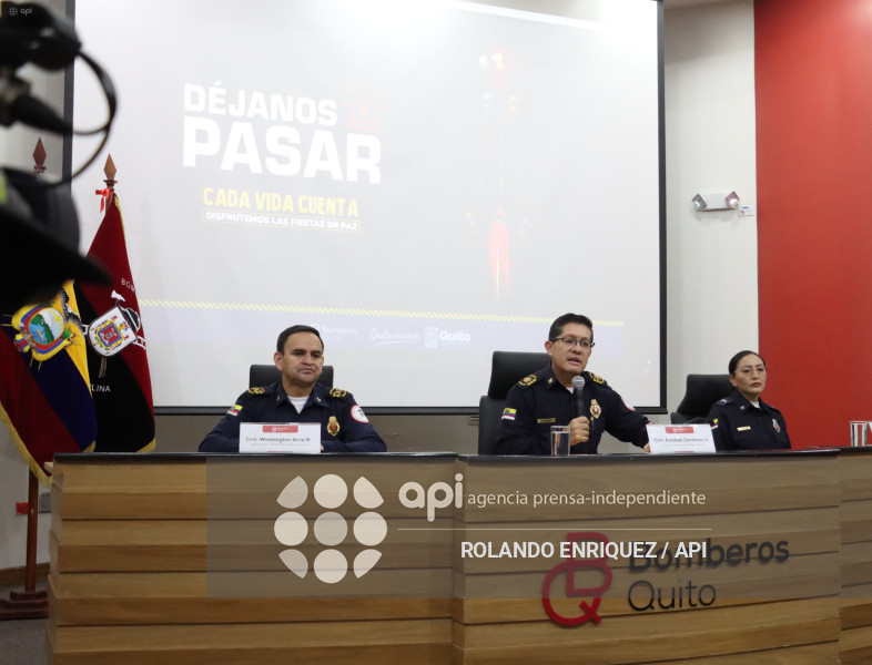 BOMBEROS PLAN DEJANOS PASAR