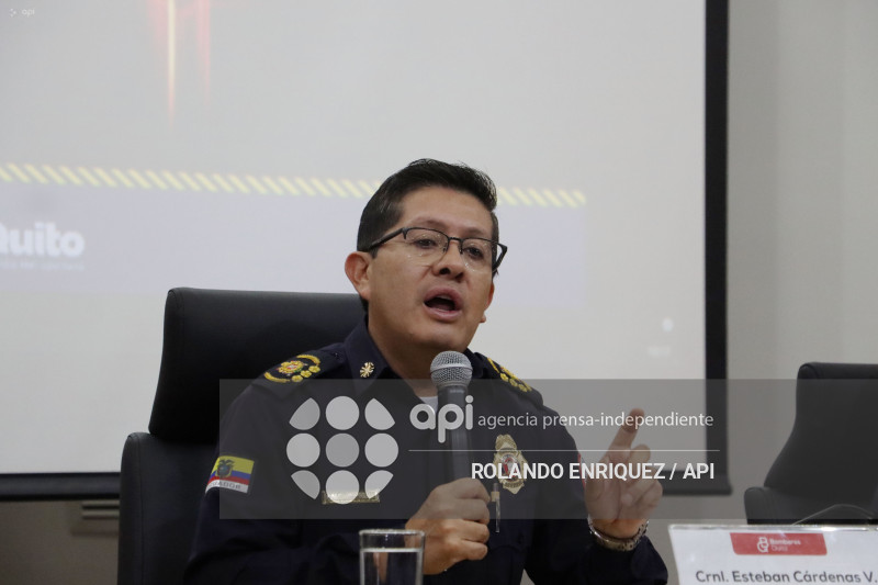 BOMBEROS PLAN DEJANOS PASAR