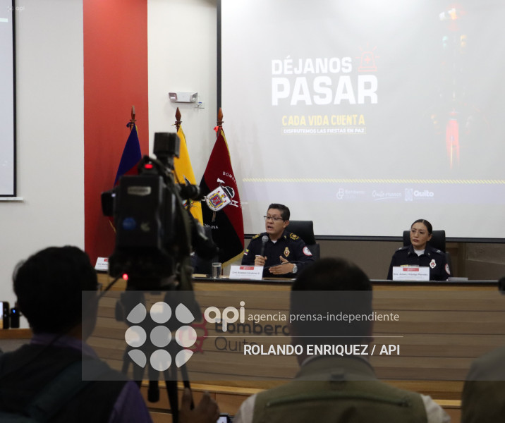 BOMBEROS PLAN DEJANOS PASAR