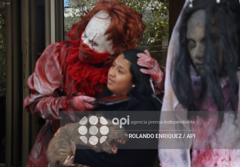 CONCURSO DE MONIGOTES 2025