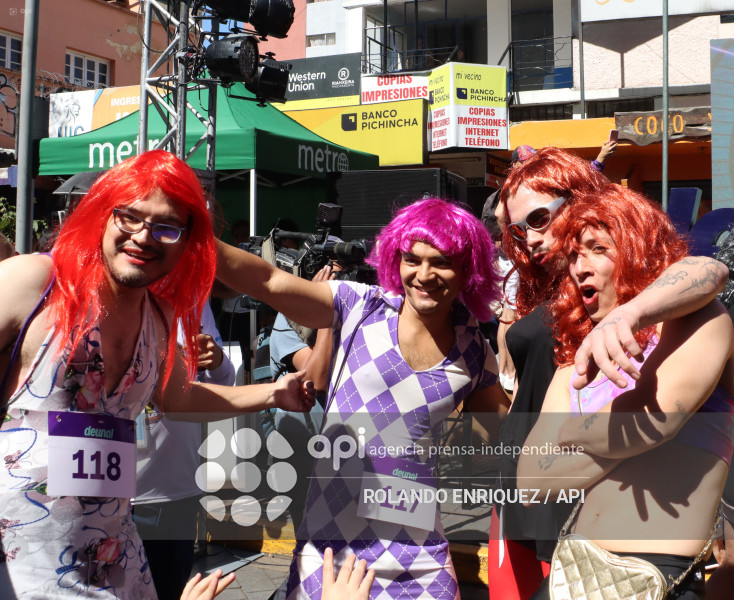 PIMERA CARRERA DE VIUDAS