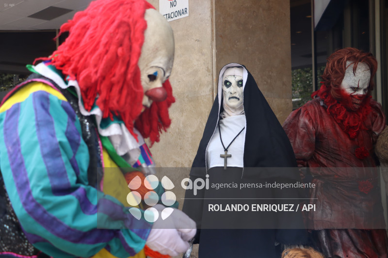 CONCURSO DE MONIGOTES 2025