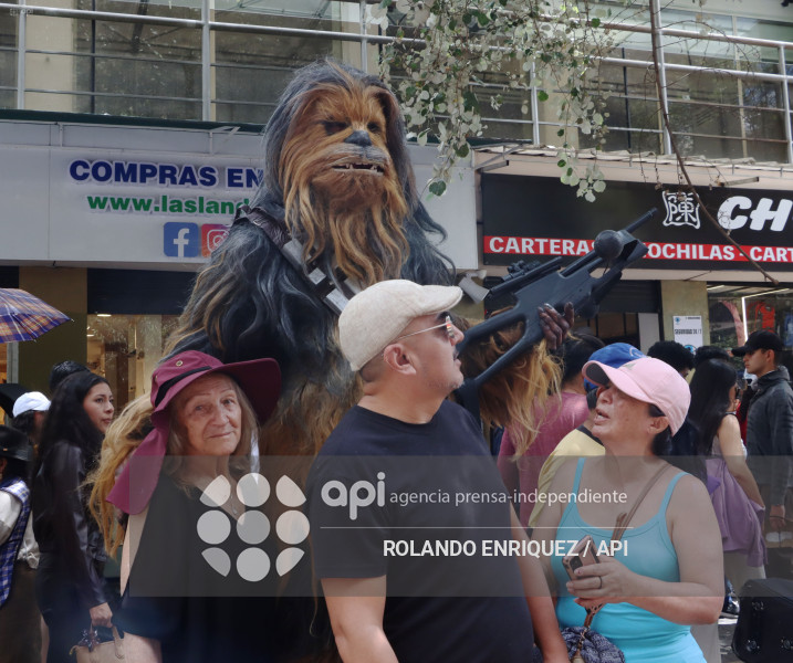 CONCURSO DE MONIGOTES 2025