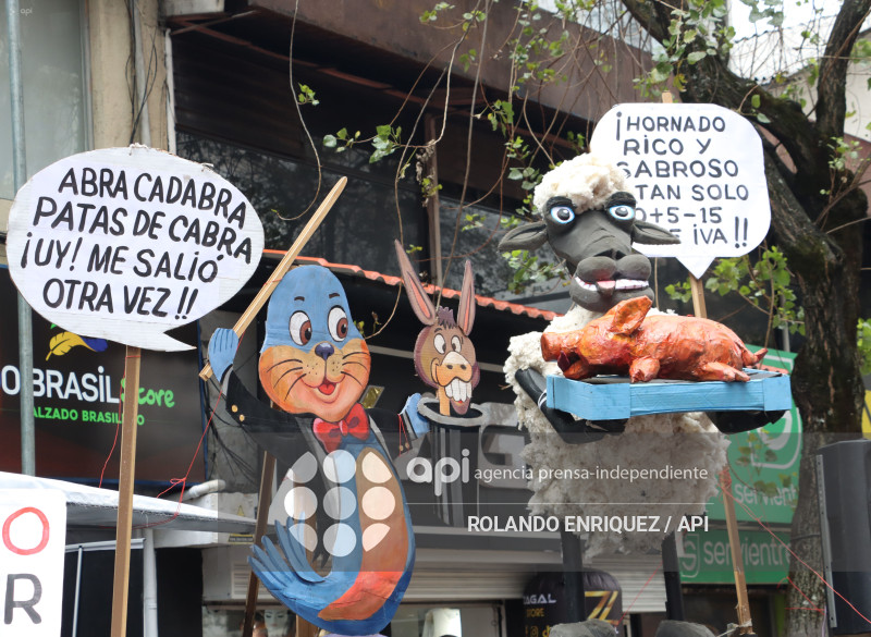 CONCURSO DE MONIGOTES 2025