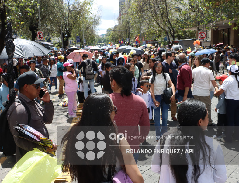 CONCURSO DE MONIGOTES 2025