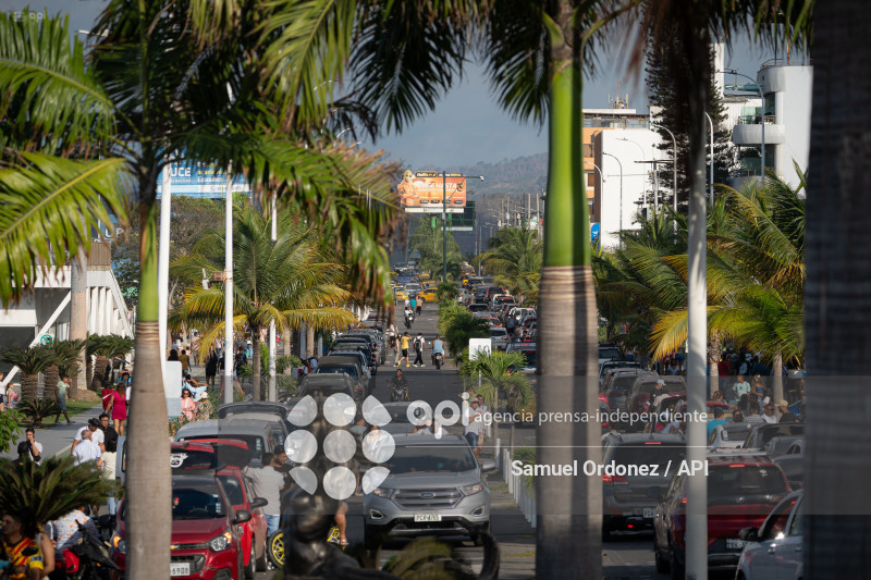 PLAYA LAS PALMAS FERIADO