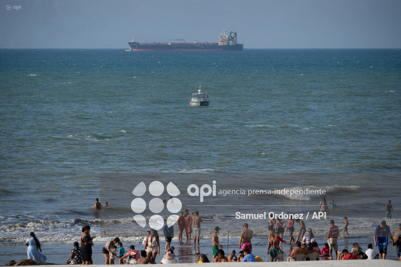 PLAYA LAS PALMAS FERIADO