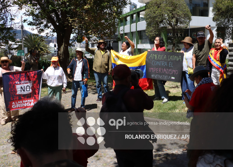 GRUPOS SOCIALES  EN CONTRA DE LA CAPTURA DE MADURO