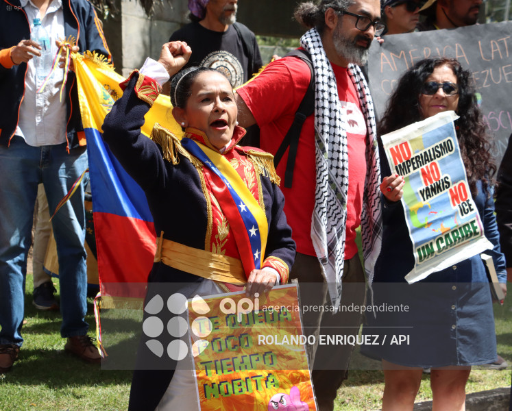 GRUPOS SOCIALES  EN CONTRA DE LA CAPTURA DE MADURO