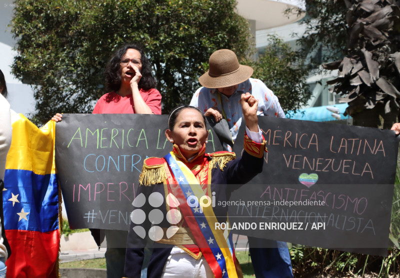 GRUPOS SOCIALES  EN CONTRA DE LA CAPTURA DE MADURO