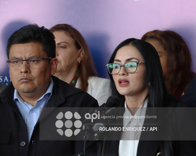 RUEDA DE PRENSA REVOLUCION CIUDADANA