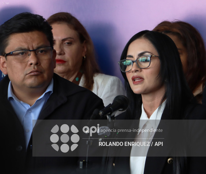 RUEDA DE PRENSA REVOLUCION CIUDADANA