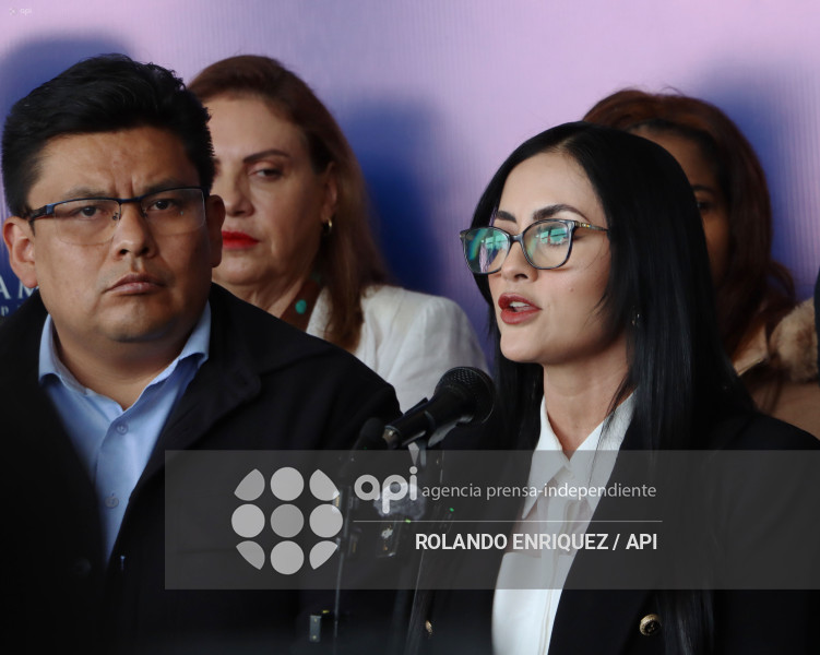 RUEDA DE PRENSA REVOLUCION CIUDADANA