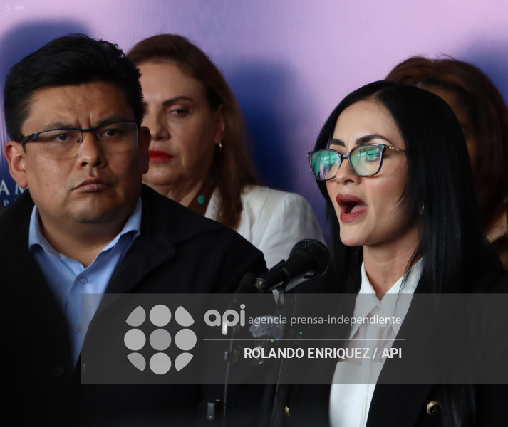 RUEDA DE PRENSA REVOLUCION CIUDADANA