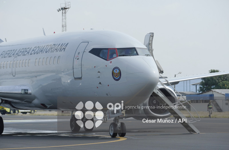 GYE-BOEING 737-500 FAE