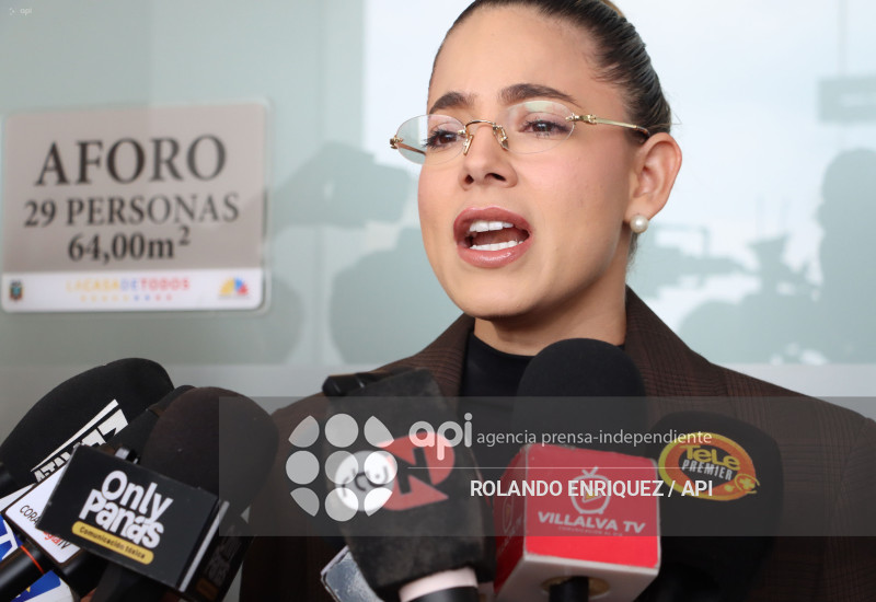 ASAMBLEISTA ROSA TORRES