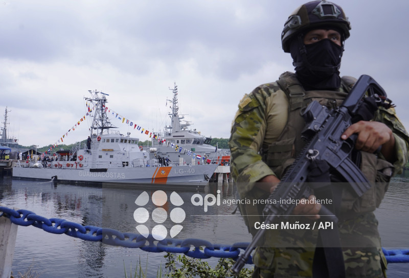 GYE-LANCHA GUARDACOSTAS