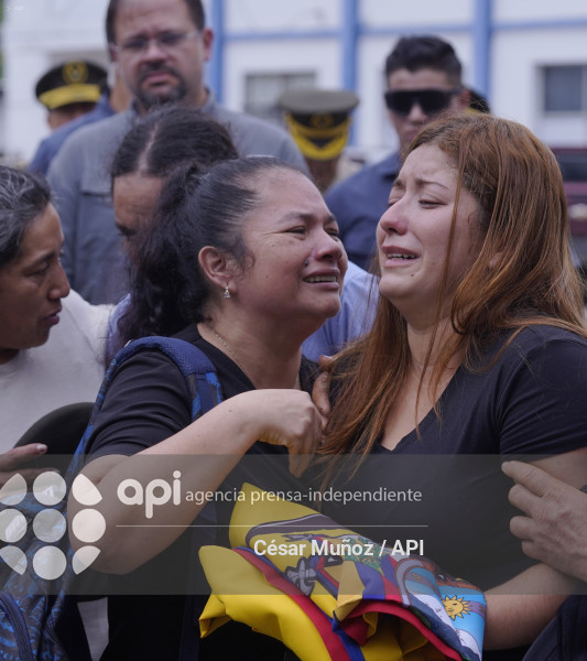GYE-CAPILLA ARDIENTE POLICIA