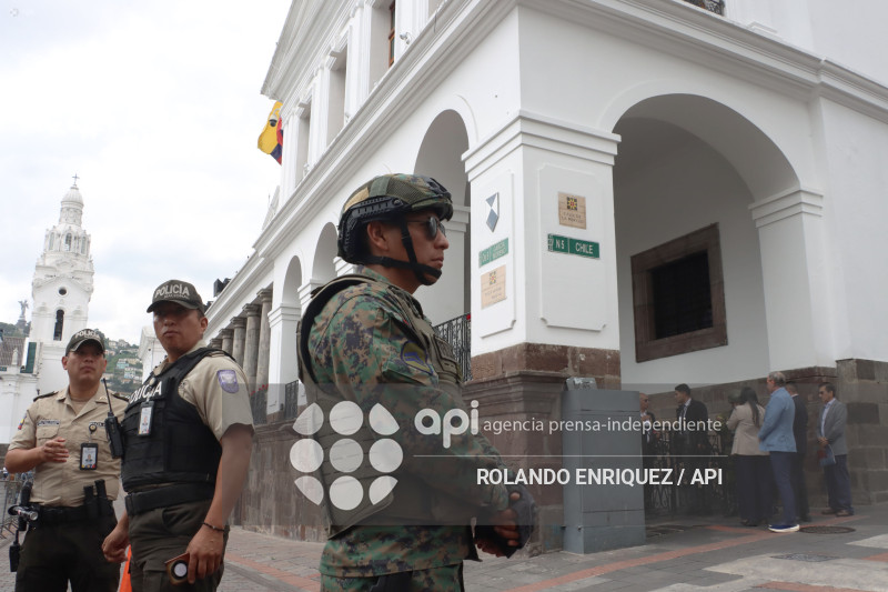 NOBOA REUNION SEGURIDAD