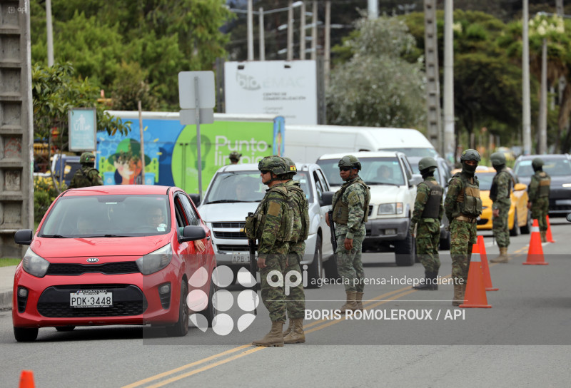 CUENCA-CONTROL MILITAR-ARMAS-DELINCUENCIA
