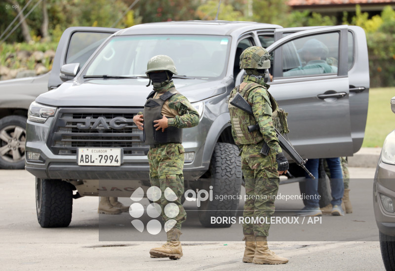 CUENCA-CONTROL MILITAR-ARMAS-DELINCUENCIA