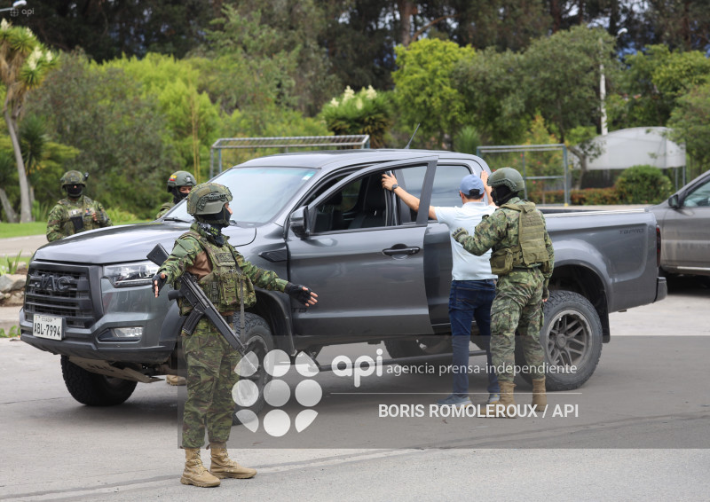CUENCA-CONTROL MILITAR-ARMAS-DELINCUENCIA