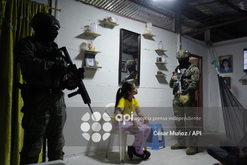 GYE-OPERATIVO MILITAR SAMBORONDON