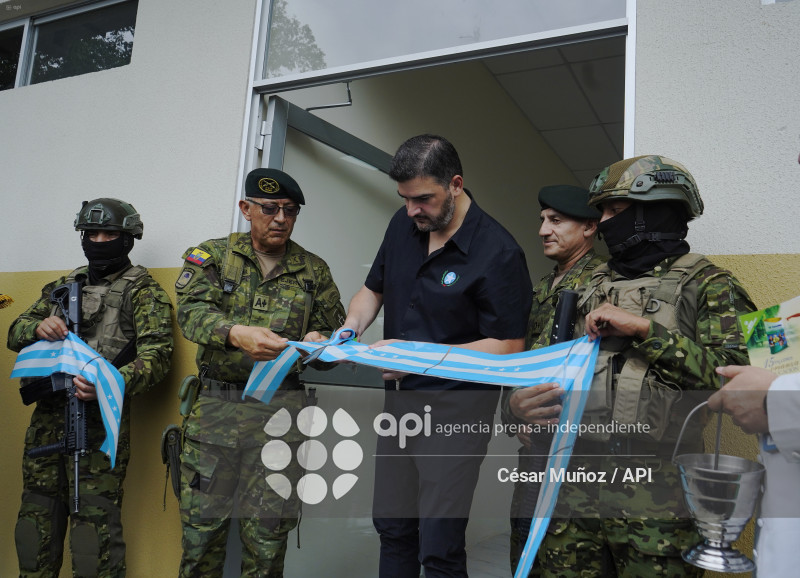 GYE-AQUILES BARRACAS MILITARES