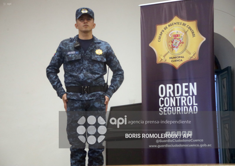 CUENCA-PRESENTACION-NUEVOS UNIFORMES-GUARDIA CIUDADANA