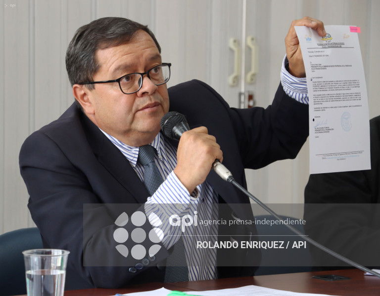 FRANCIS ABAD COMISIÓN  DE BOX DEL ECUADOR