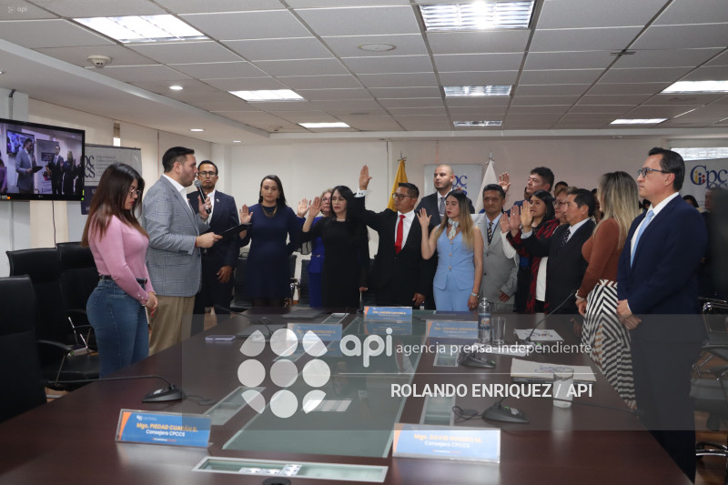 POSESION  COMISION PARA ELECCION FISCAL