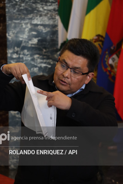 REACCION ASAMBLEISTAS RESOLUCION CAL