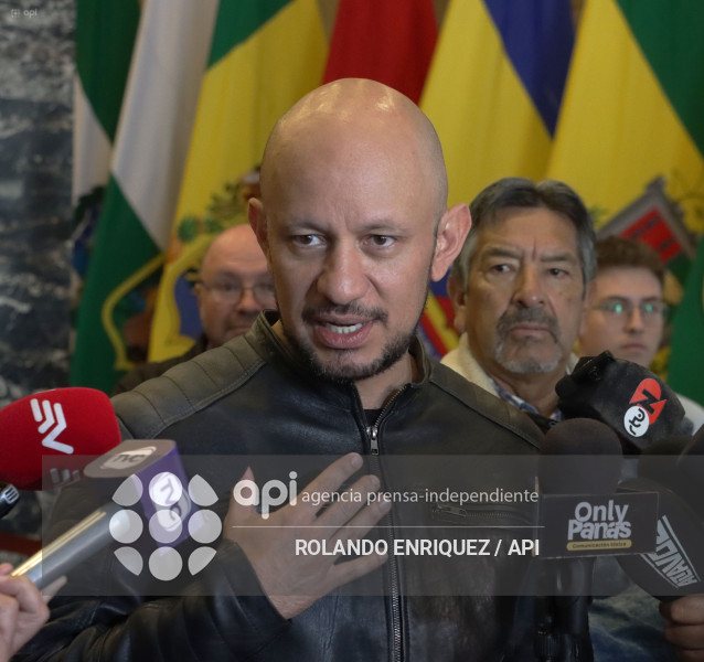 REACCION ASAMBLEISTAS RESOLUCION CAL