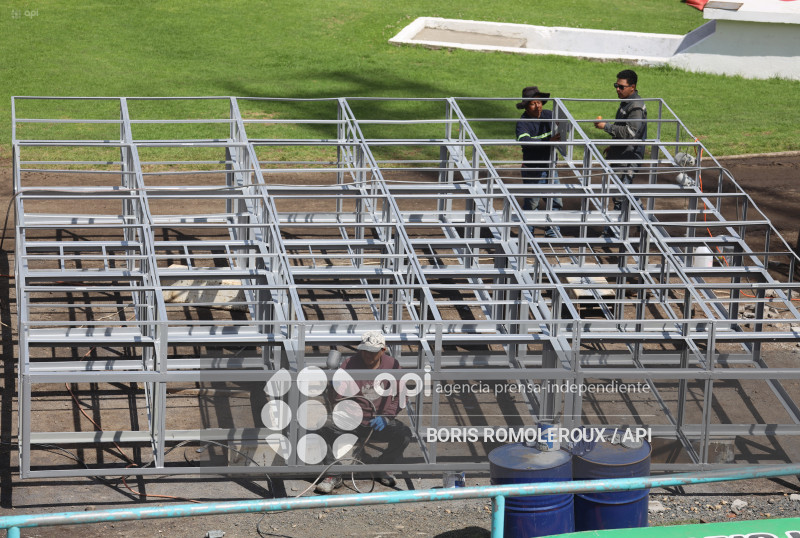 CUENCA-REMODELACION-SISTEMA ILUMINACION-ESTADIO