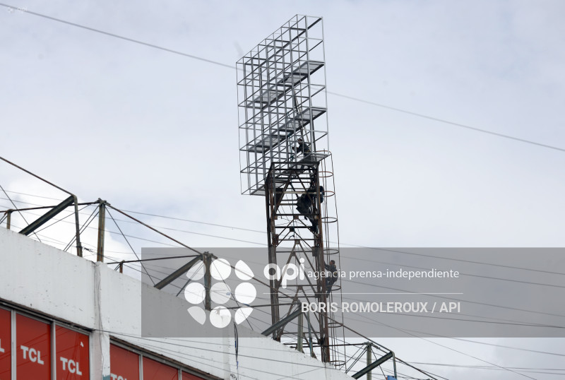 CUENCA-REMODELACION-SISTEMA ILUMINACION-ESTADIO