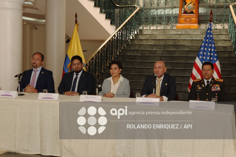 JOSEPH HUMIRE DE EEUU REUNION CANCILLER