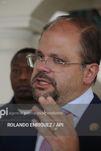 JOSEPH HUMIRE DE EEUU REUNION CANCILLER