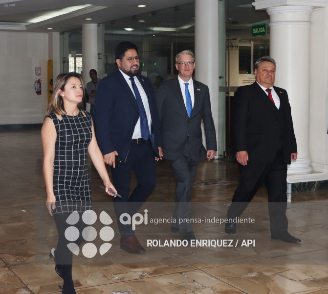 JOSEPH HUMIRE DE EEUU REUNION CANCILLER