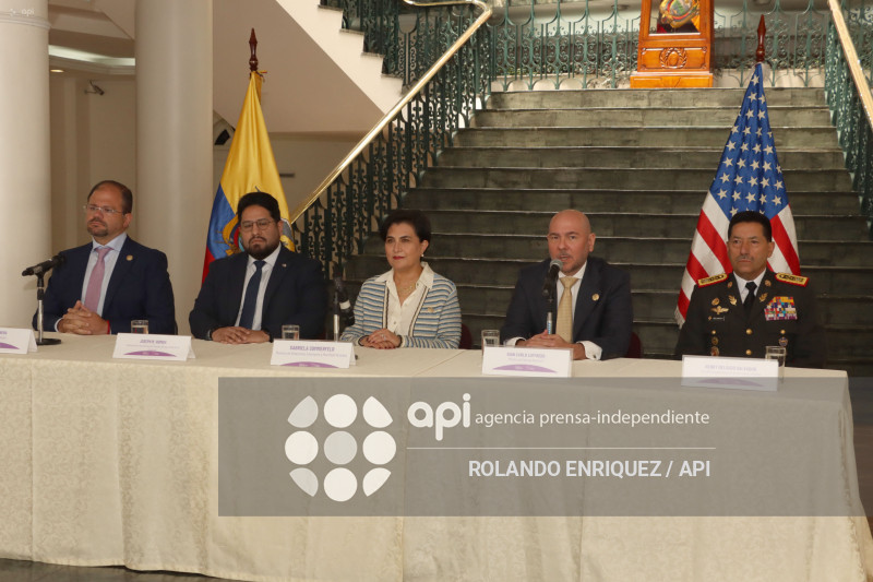 JOSEPH HUMIRE DE EEUU REUNION CANCILLER