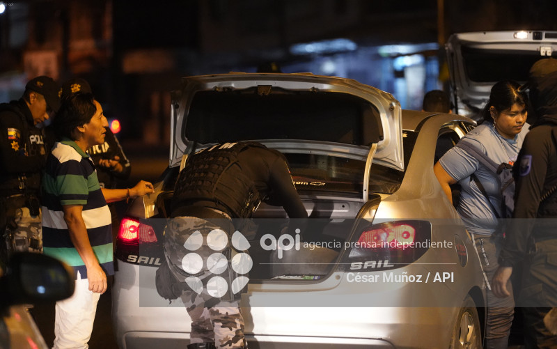 GYE-OPERATIVOS POLICIA