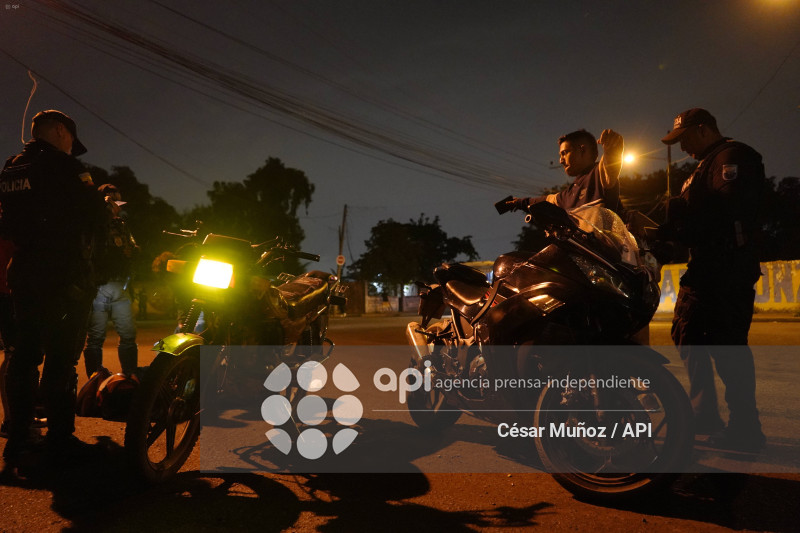 GYE-OPERATIVOS POLICIA