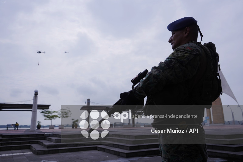 GYE-FFAA DESPLIEGUE SIMBOLICO