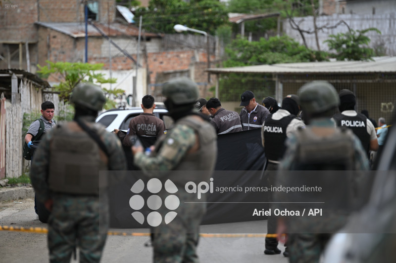 MANTA-SICARIATO-LEONIDAS-PROAÑO