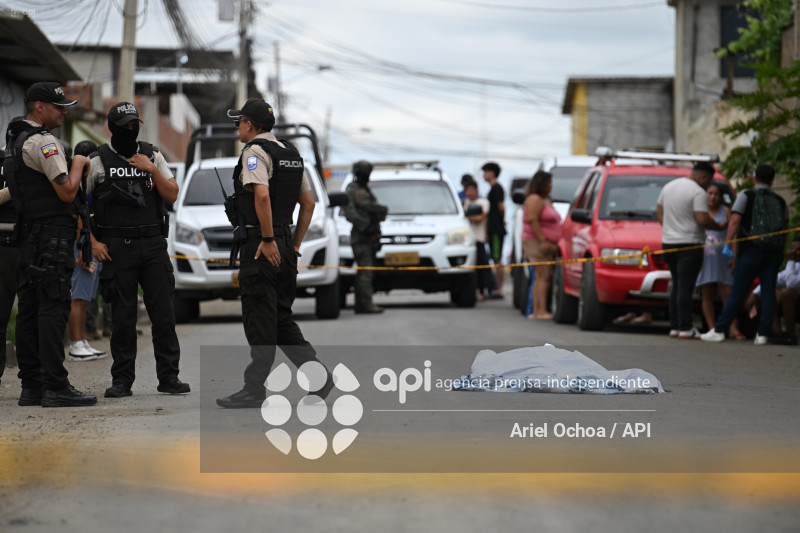 MANTA-SICARIATO-LEONIDAS-PROAÑO