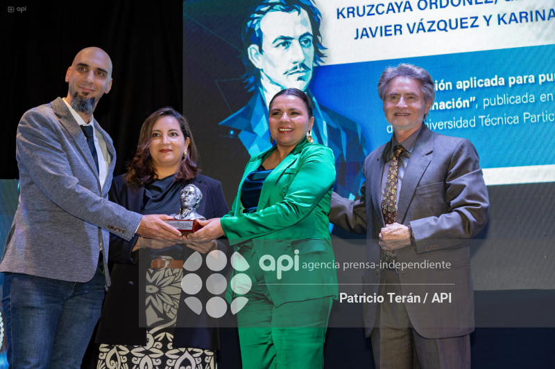 ENTREGA DE PREMIOS EUGENIO ESPEJO DE LA UNP